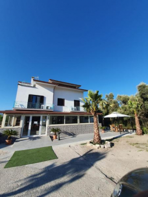 Ohana B&B and Restaurant, Fondi